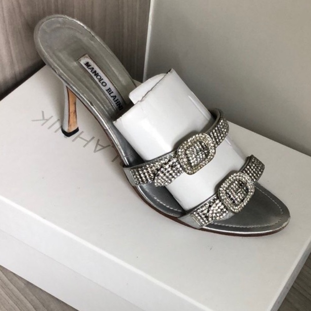 Manolo Blahnik Silver  Leather Rhinestone Crystal  Buckle Heels Sandals Mule